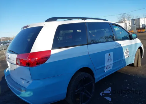 2009 Toyota Sienna Le from USA, damaged, VIN 5TDBK23CX9S022697